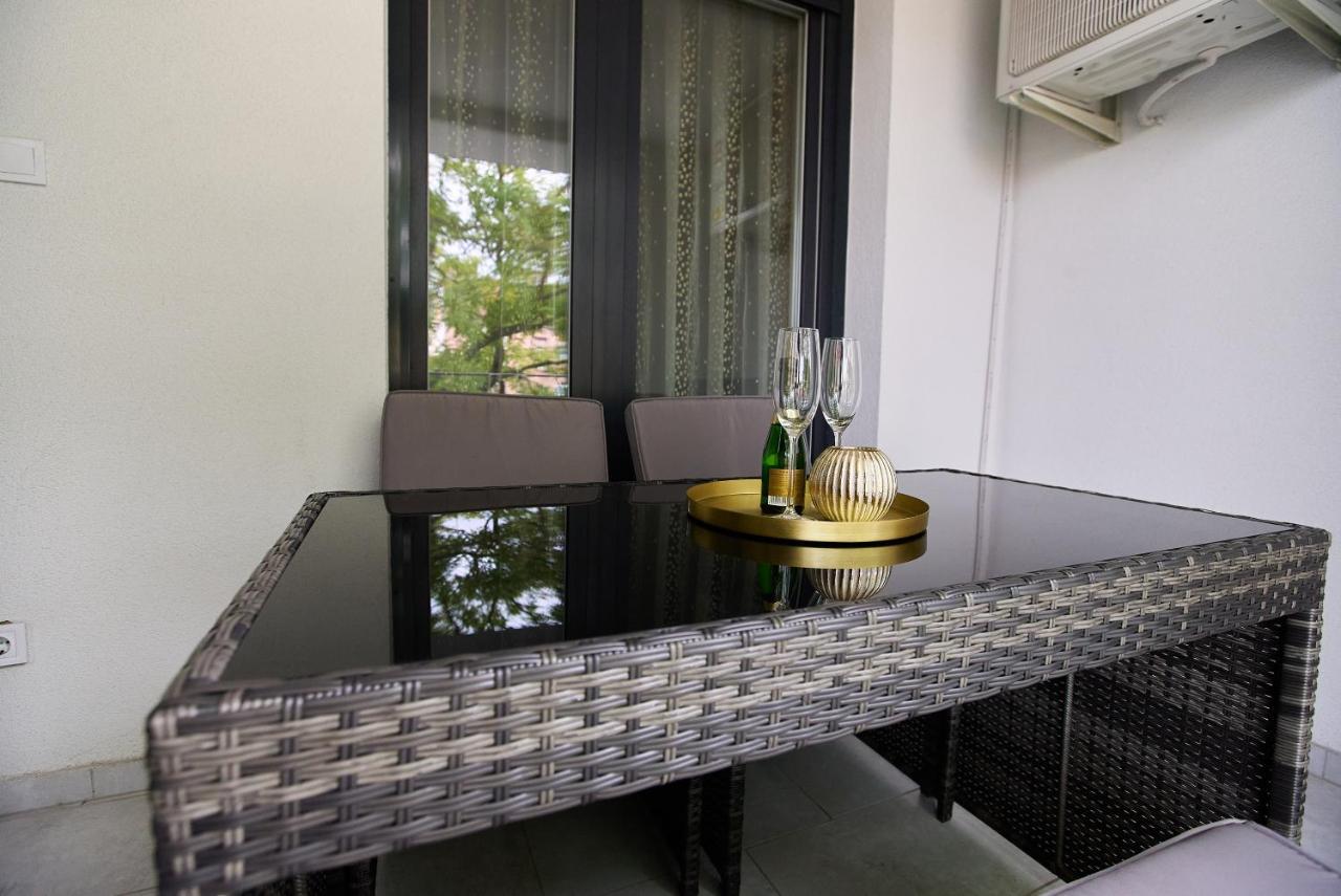 Starlight Silver Szeged - Exclusive Exterior photo