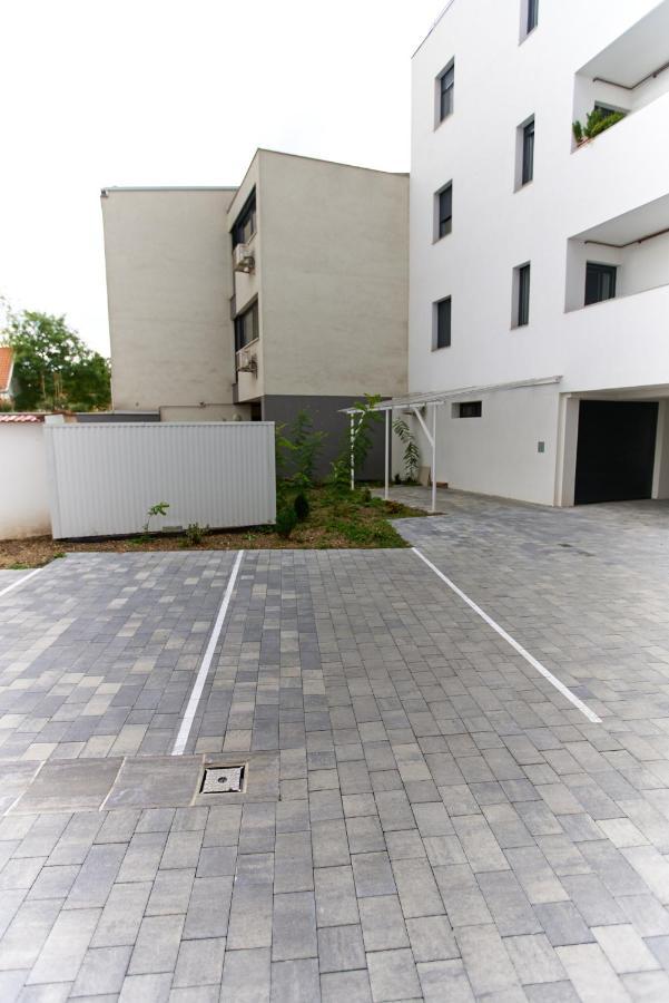 Starlight Silver Szeged - Exclusive Exterior photo